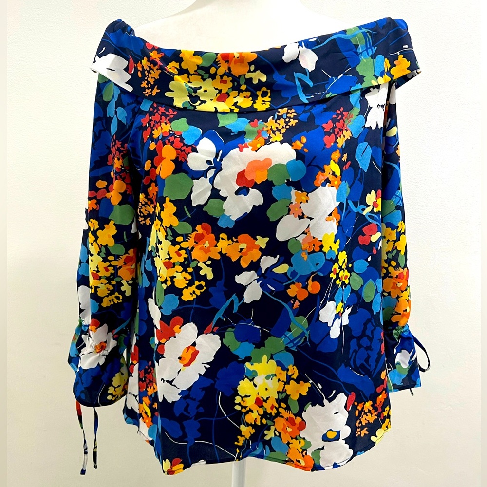 Banana Republic Floral off the shoulder blouse EUC Size M